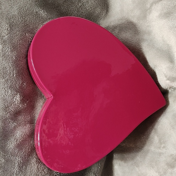 YSL Beaute Heart Box - Picture 4 of 12